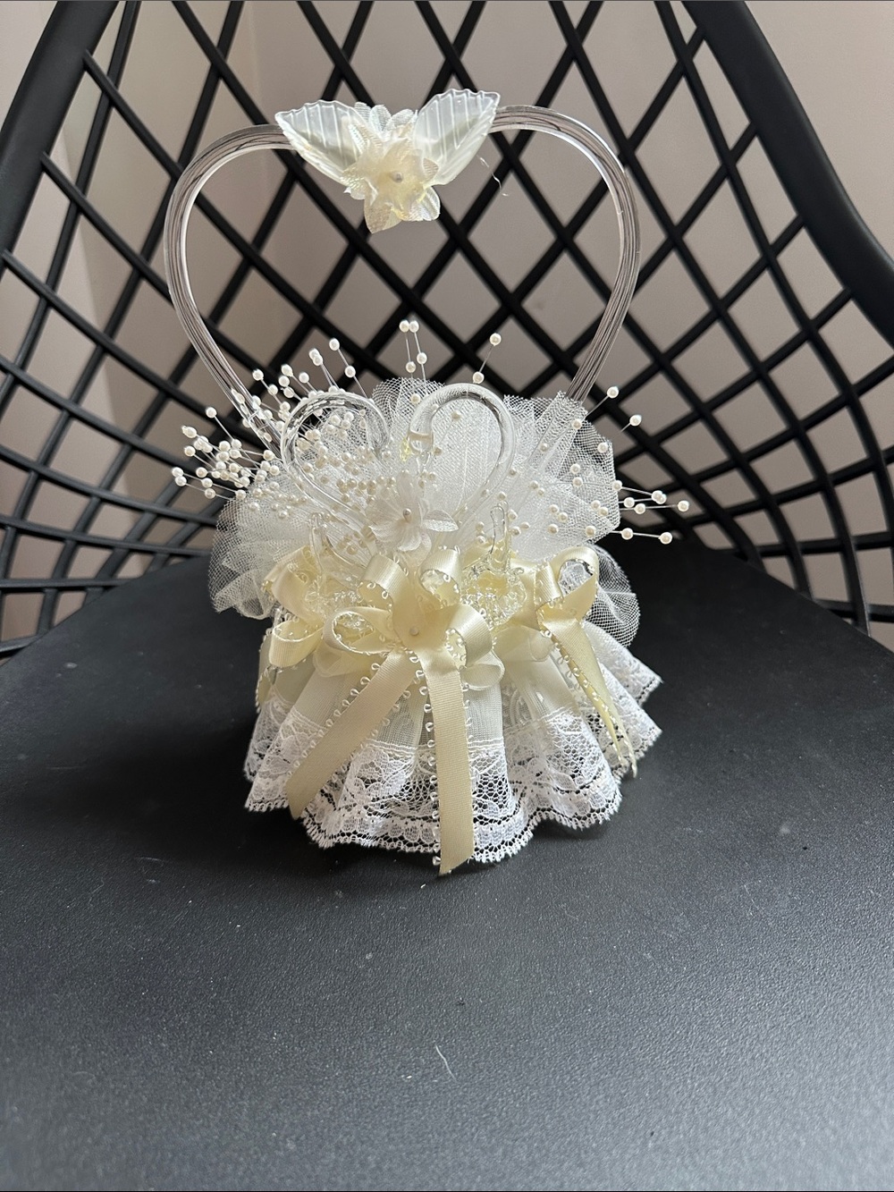 Cake topper